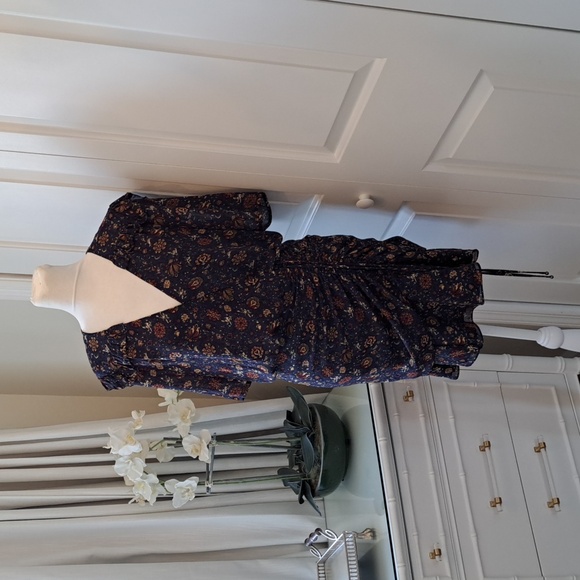 NWT VERONICA BEARD Womens Luxury Dakota Navy Floral/Ruffle Mini Dress Size 6